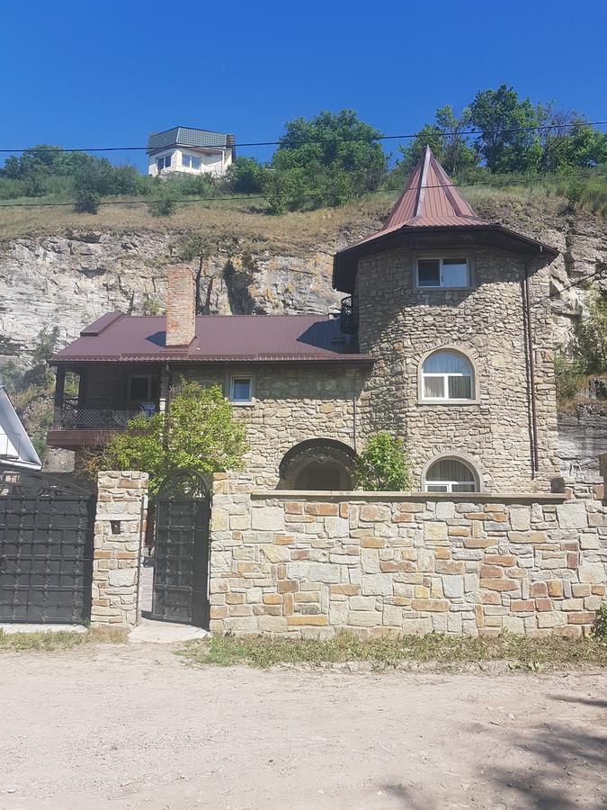 Hotel Smotrytska Vezha Kamianets-Podilskyi Exterior foto